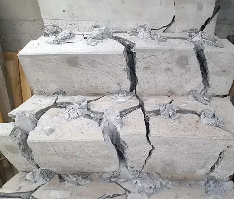 Betontreppe abbrechen - einfach und sicher, mit BETONAMIT