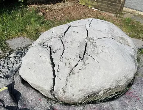 Stein im Garten zerstören - einfach und schnell mit BETONAMIT